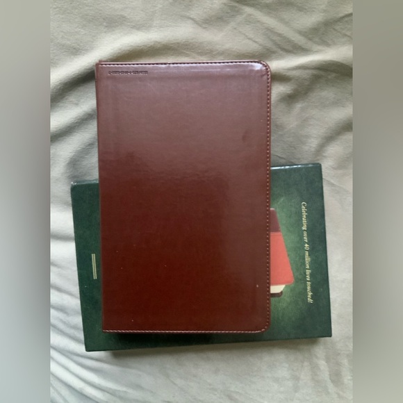 NOS, THE LIVING BIBLE. GIFT QUALITY. - Picture 3 of 9